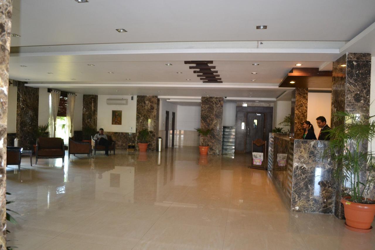 Hotel Ashish International Bhilai Екстер'єр фото